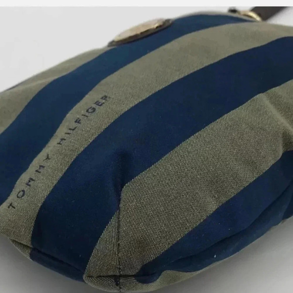 Tommy Hilfiger Striped Crossbody Bag - Picture 5 of 8